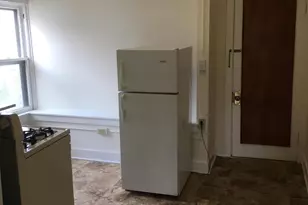 2704 N Hackett Ave, Milwaukee, WI 53211 - Photo 26