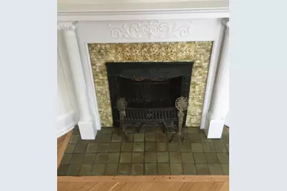 2704 N Hackett Ave, Milwaukee, WI 53211 - Photo 18