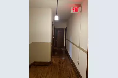 2704 N Hackett Ave, Milwaukee, WI 53211 - Photo 10