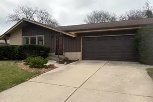 231 E Sunset Dr, Oak Creek, WI 53154 - Photo 1