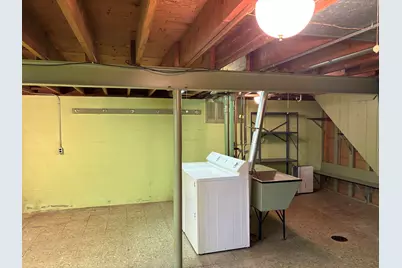 231 E Sunset Dr, Oak Creek, WI 53154 - Photo 16