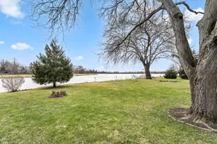 N6236 W Lake Shore Dr, Spring Prairie, WI 53105 - Photo 44