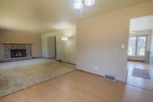 201 Oak Hill Ct, Watertown, WI 53094 - Photo 26