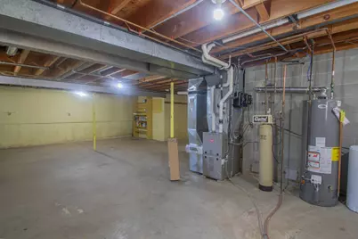 201  Oak Hill Ct, Watertown, WI 53094 - Photo 44