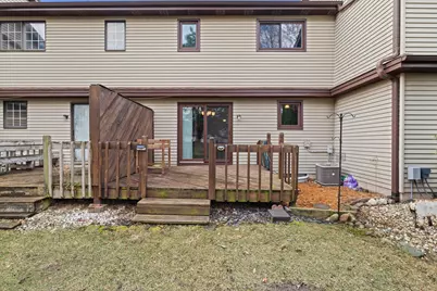 8107 S Legend Dr, Franklin, WI 53132 - Photo 32