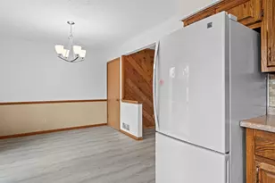 8107 S Legend Dr, Franklin, WI 53132 - Photo 16