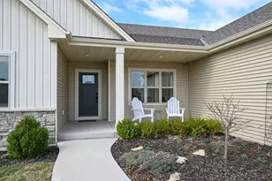 2008 Norfolk Ct, Racine, WI 53182 - Photo 4