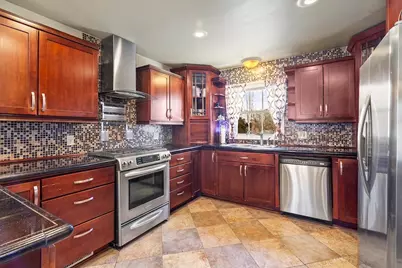 8741 W Dallas St, Milwaukee, WI 53224 - Photo 8