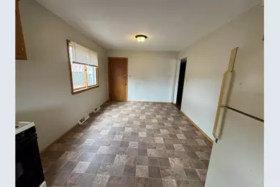 5533 N 95th St, Milwaukee, WI 53225 - Photo 14