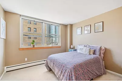 1707 N Prospect Ave #6E, Milwaukee, WI 53202 - Photo 16