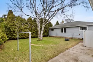 1318 S 24th St, Manitowoc, WI 54220 - Photo 18