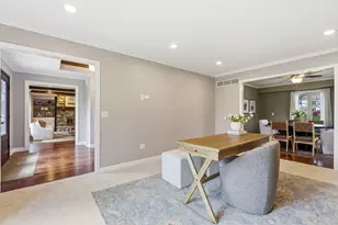 18760 Yorkshire Ln, Brookfield, WI 53045 - Photo 14