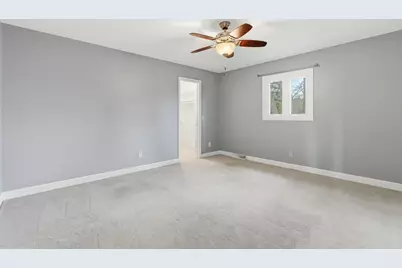 18760  Yorkshire Ln, Brookfield, WI 53045 - Photo 22