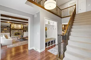 18760 Yorkshire Ln, Brookfield, WI 53045 - Photo 4