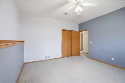 492  Park Pl #21, Kewaskum, WI 53040 - Photo 10