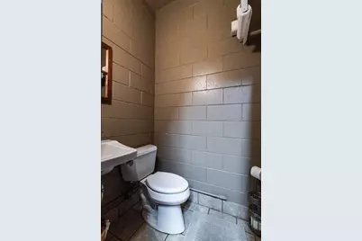 2423  16th St, La Crosse, WI 54601 - Photo 10