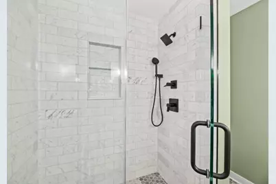 2525 S Shore Dr #2D, Milwaukee, WI 53207 - Photo 22