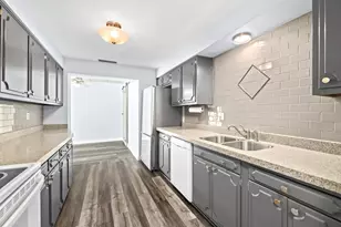 2525 S Shore Dr, Milwaukee, WI 53207 - Photo 8