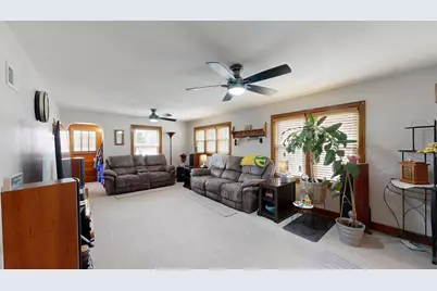 522 W Foster St, Tomah, WI 54660 - Photo 8