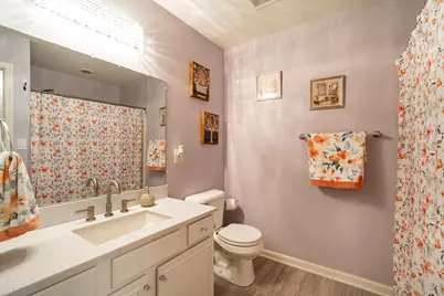 5201 S Tuckaway Blvd, Greenfield, WI 53221 - Photo 20