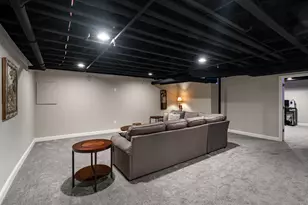 5201 S Tuckaway Blvd, Greenfield, WI 53221 - Photo 24