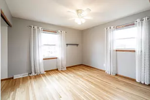 132 W Juniper Dr, Grafton, WI 53024 - Photo 18