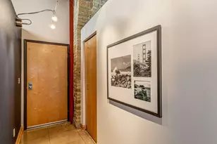 904 E Pearson St, Milwaukee, WI 53202 - Photo 20