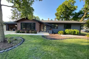 726 W Wisconsin Ave, Oconomowoc, WI 53066 - Photo 54