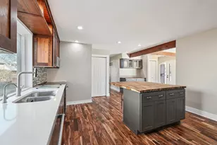 726 W Wisconsin Ave, Oconomowoc, WI 53066 - Photo 14