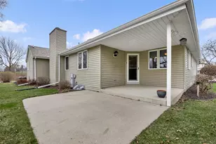 2508 Fox River Pkwy, Waukesha, WI 53189 - Photo 30