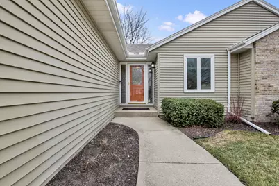2508  Fox River Pkwy, Waukesha, WI 53189 - Photo 20
