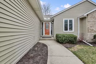 2508 Fox River Pkwy, Waukesha, WI 53189 - Photo 20