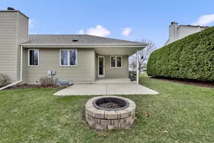 2508 Fox River Pkwy, Waukesha, WI 53189 - Photo 28