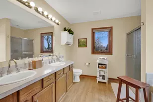 2508 Fox River Pkwy, Waukesha, WI 53189 - Photo 22