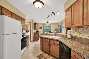 2508 Fox River Pkwy, Waukesha, WI 53189 - Photo 14