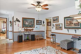 649 Edgewood Dr, Burlington, WI 53105 - Photo 10