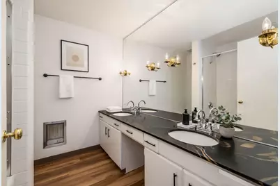 2525 S Shore Dr #3C, Milwaukee, WI 53207 - Photo 6