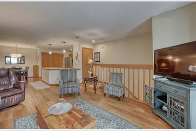 N25W24069  River Park Dr #10, Pewaukee, WI 53072 - Photo 8