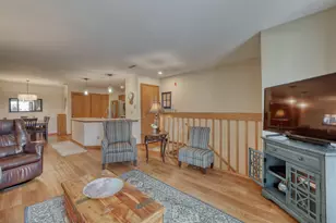 N25W24069 River Park Dr, Pewaukee, WI 53072 - Photo 8