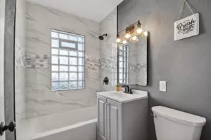 3815 N Vel R. Phillips Ave, Milwaukee, WI 53212 - Photo 18