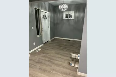 3570 N 19th St, Milwaukee, WI 53206 - Photo 2
