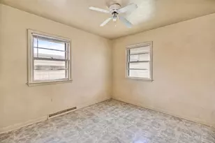 6107 W Leon Terrace, Milwaukee, WI 53218 - Photo 12