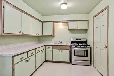 6107 W Leon Ter, Milwaukee, WI 53218 - Photo 24