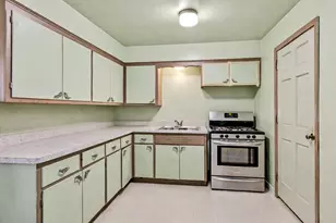 6107 W Leon Terrace, Milwaukee, WI 53218 - Photo 24