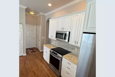 W233N3088  Oakmont Ct #B, Pewaukee, WI 53072 - Photo 10