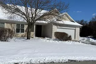 W233N3088 Oakmont Ct, Pewaukee, WI 53072 - Photo 24