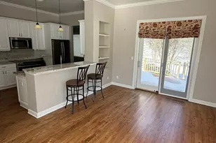 W233N3088 Oakmont Ct, Pewaukee, WI 53072 - Photo 10