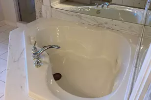 W233N3088 Oakmont Ct, Pewaukee, WI 53072 - Photo 18