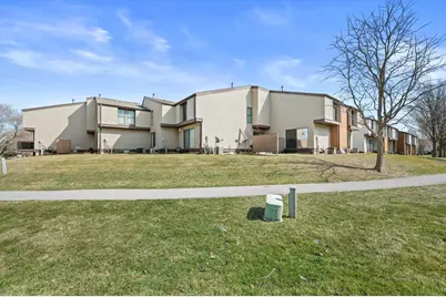 5225 S 13th St #P, Milwaukee, WI 53221 - Photo 18