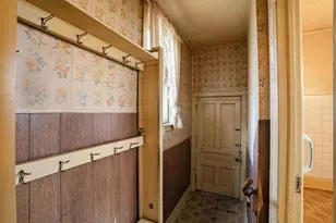 4055 S 103rd St, Greenfield, WI 53228 - Photo 14